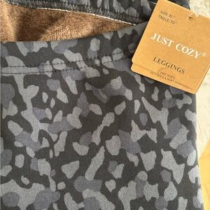 Just Cozy Women's Black & Gray Patterned Leggings